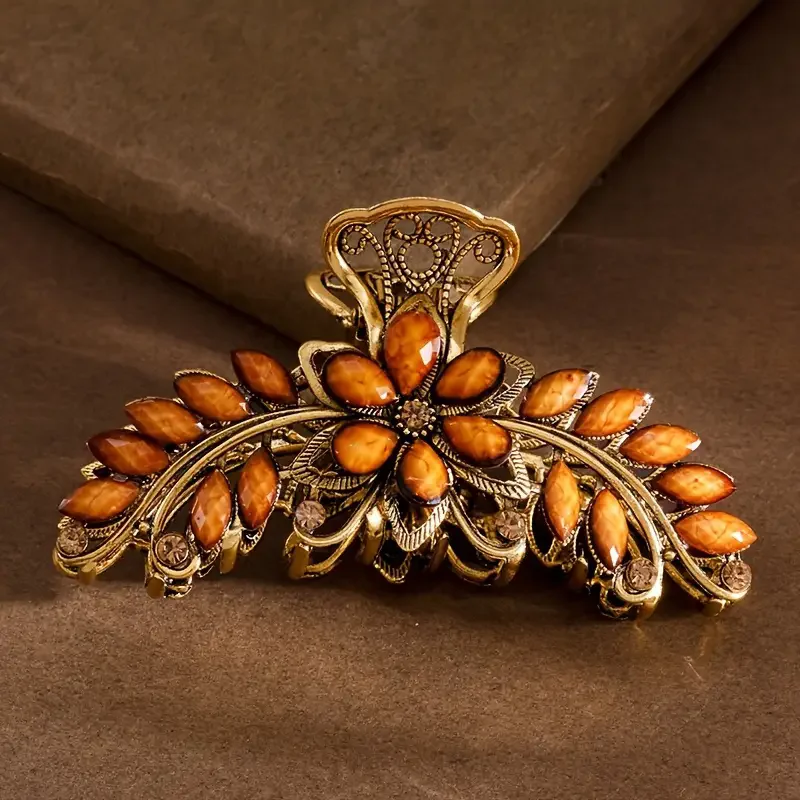 Vintage Bohemian style hair clip with colorful gemstones - alloy heart-shaped design adds charm, women's hair accessories
Vintage Bohemian style hair clip with colorful gemstones - alloy heart-shaped design adds charm, women's hair accessories