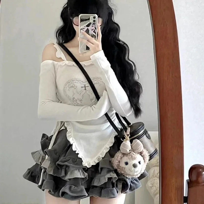Japanese Style Chic Two Piece Sets Women Kawaii Off Shoulder Long Sleeve Print Tops and High Waist A Line Mini Cake Skirt Sets
Japanese Style Chic Two Piece Sets Women Kawaii Off Shoulder Long Sleeve Print Tops and High Waist A Line Mini Cake Skirt Sets