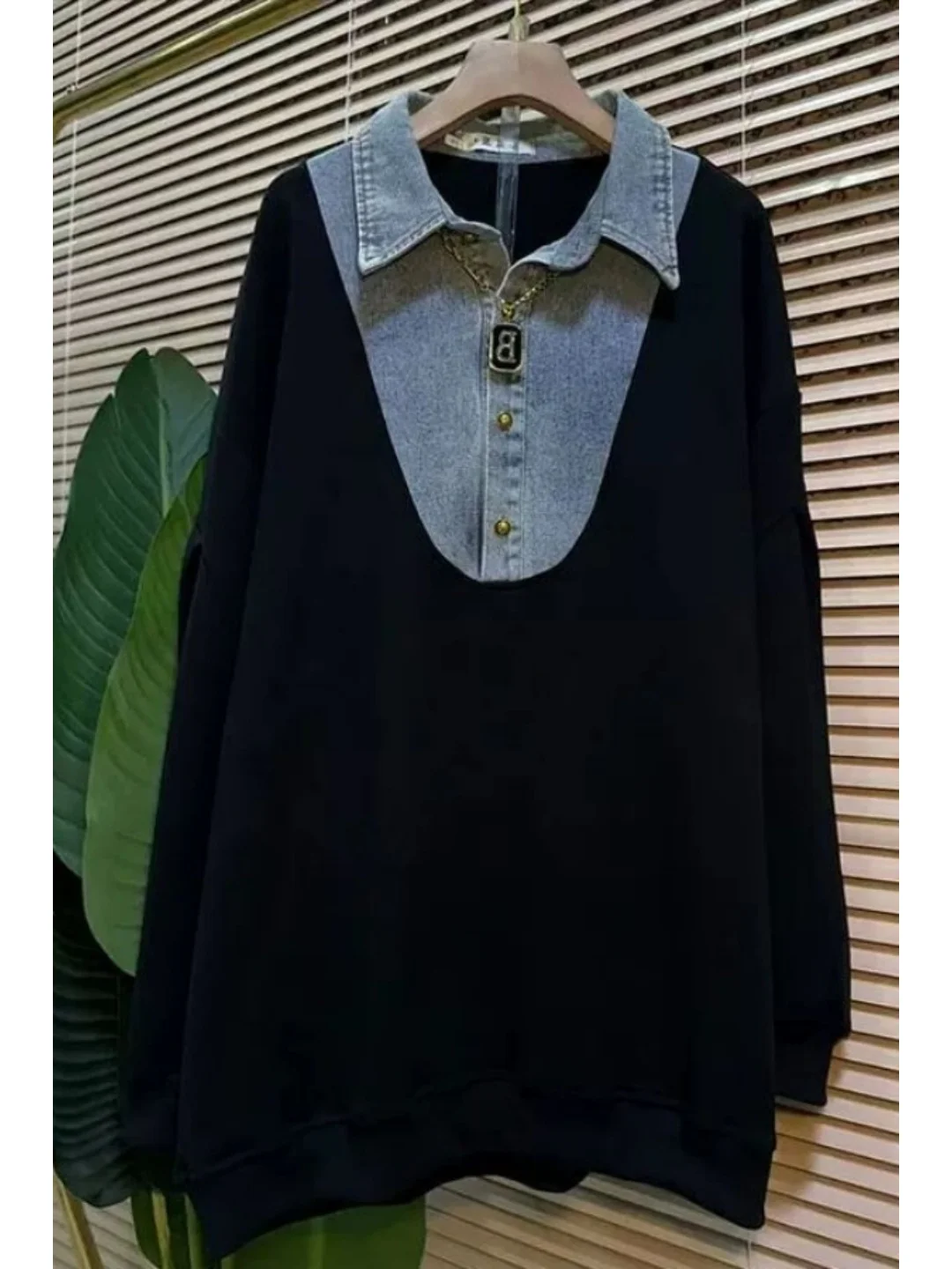 Женская толстовка больших размеров с эффектом двухслойности, длинный рукав, средней длины, осенне-зимняя, модная, свободного кроя, удобная.
Женская толстовка больших размеров с эффектом двухслойности, длинный рукав, средней длины, осенне-зимняя, модная, свободного кроя, удобная.