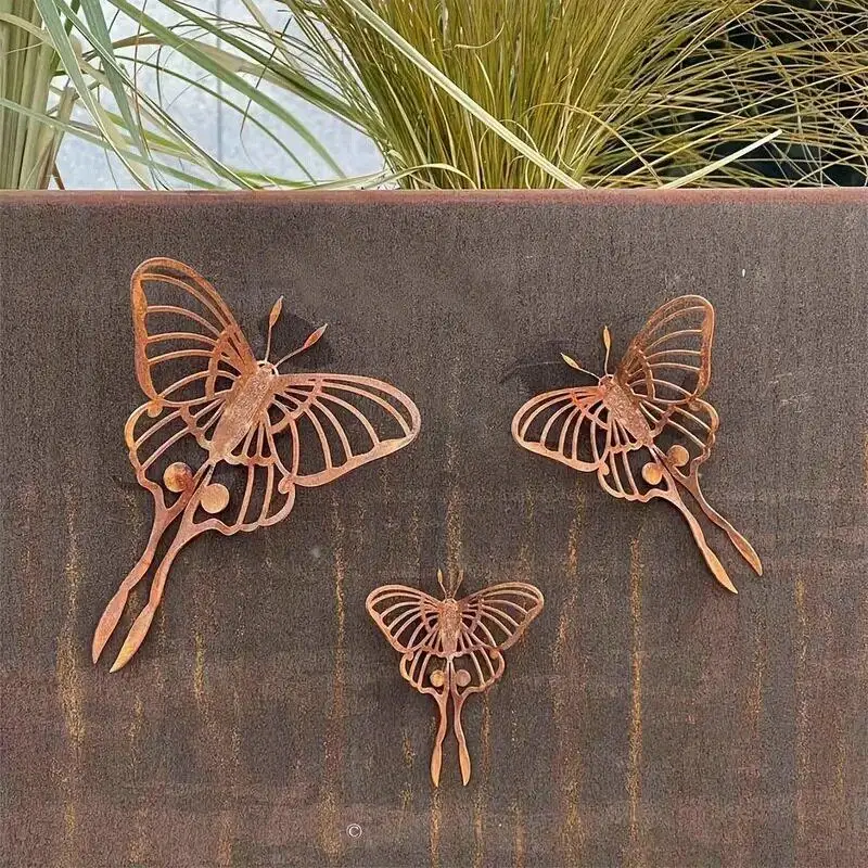 Rustic Decorative Three-Piece Set Outdoor Courtyard Gardening Decor Iron Hand-Painted Color Beautify Garden Ornaments
Rustic Decorative Three-Piece Set Outdoor Courtyard Gardening Decor Iron Hand-Painted Color Beautify Garden Ornaments