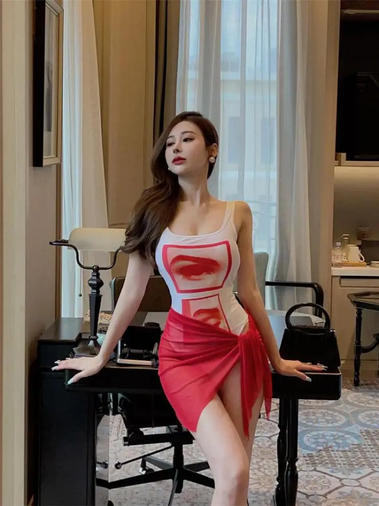Women Summer White Print Sexy Vacation Sleeveless Slim T-shirt Jumpsuit + High Waist Red Mesh Bandage Short Skirt Two-piece Sets
Women Summer White Print Sexy Vacation Sleeveless Slim T-shirt Jumpsuit + High Waist Red Mesh Bandage Short Skirt Two-piece Sets