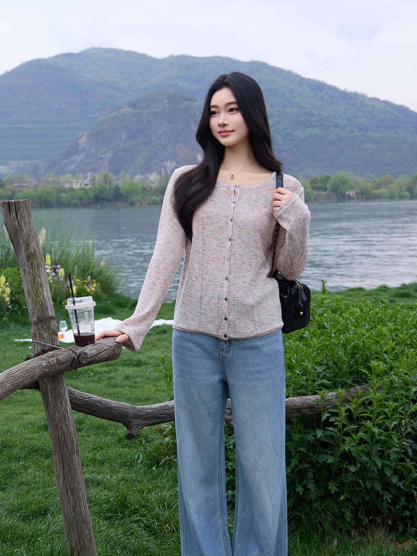 Loose Women's Knitted Sweater Fashionable Slimming Star Design Casual Style Long Sleeve round Neck Breathable Comfortable
Loose Women's Knitted Sweater Fashionable Slimming Star Design Casual Style Long Sleeve round Neck Breathable Comfortable