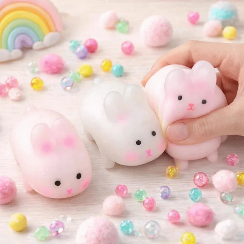 The soft and soft decompression toy of photochromic rabbit slowly rises and squeezes the fidgety toy for children and adults.
The soft and soft decompression toy of photochromic rabbit slowly rises and squeezes the fidgety toy for children and adults.