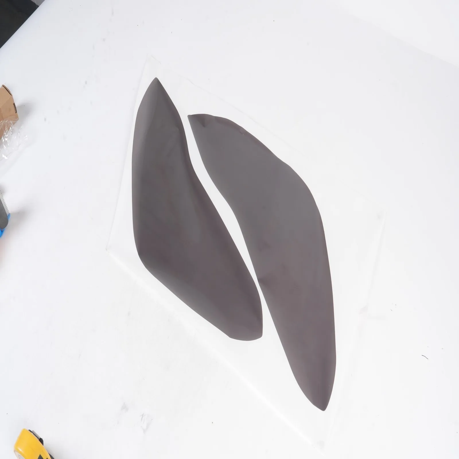 2Pcs Headlight Protective Film Covers FOR Tesla Model 3 Model Y Smoky Black Car Accessories
2Pcs Headlight Protective Film Covers FOR Tesla Model 3 Model Y Smoky Black Car Accessories