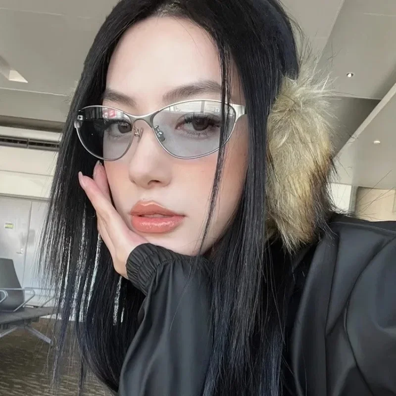 Sunglasses for Women Cat Eye Designer Girl Sun Glasses Steampunk Metal Frame Shades UV400 Eyewear 선글라스 Lentes De Sol Mujer
Sunglasses for Women Cat Eye Designer Girl Sun Glasses Steampunk Metal Frame Shades UV400 Eyewear 선글라스 Lentes De Sol Mujer