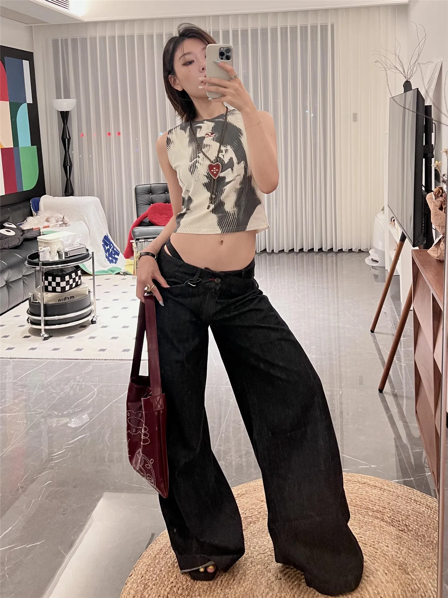 American Retro Deep Blue Low Waist Wide Leg Jeans Women's Spring Autumn Loose Drape Design Unbuttoned Low Waist Pants
American Retro Deep Blue Low Waist Wide Leg Jeans Women's Spring Autumn Loose Drape Design Unbuttoned Low Waist Pants