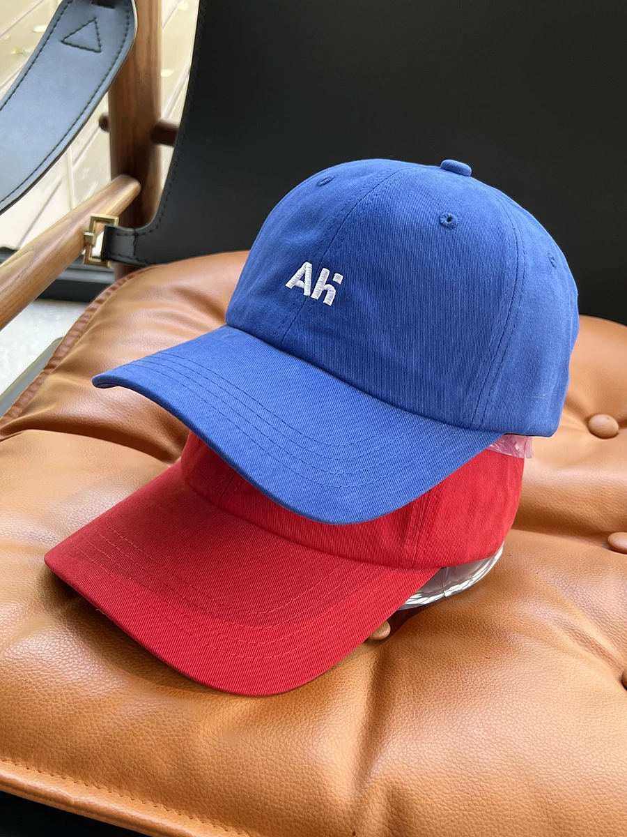 Spring and summer new cap men's and women's letter embroidered personalized baseball cap
Spring and summer new cap men's and women's letter embroidered personalized baseball cap
