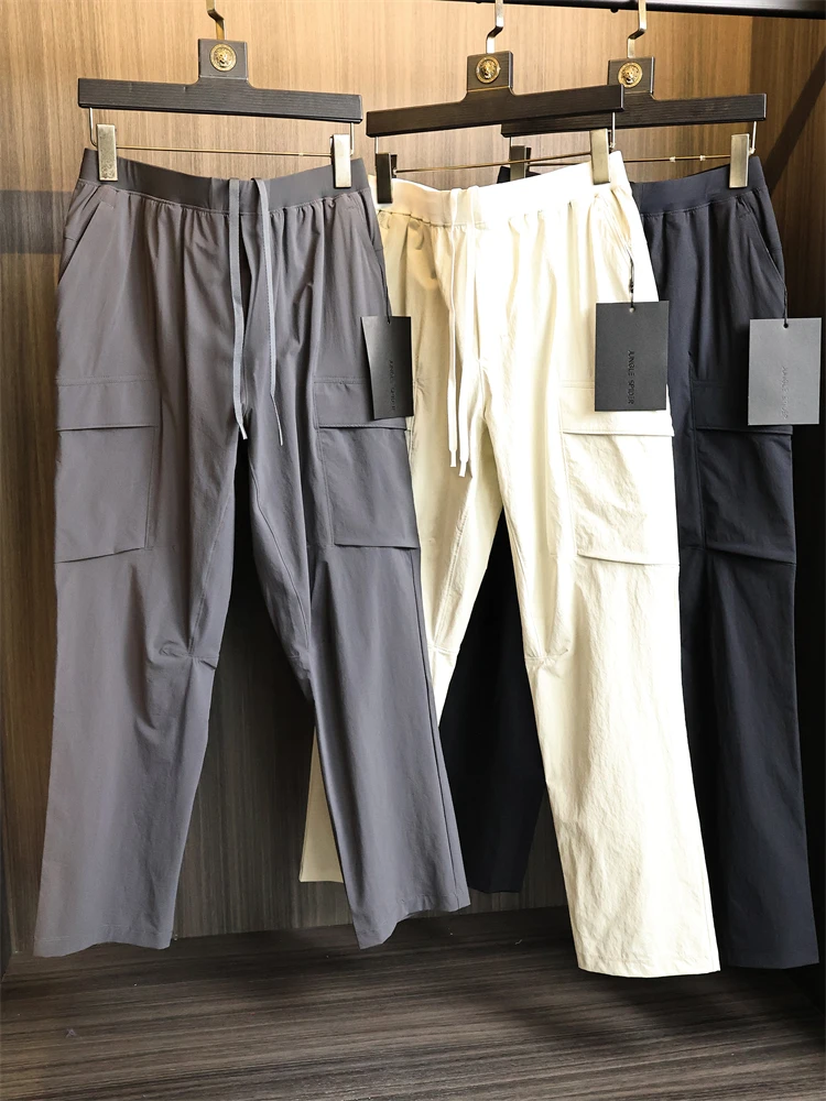 Легкие дышащие мужские повседневные брюки с лазерной перфорацией, осенние тканые эластичные прямые брюки для занятий спортом на открытом воздухе, универсальные повседневные брюки...
Легкие дышащие мужские повседневные брюки с лазерной перфорацией, осенние тканые эластичные прямые брюки для занятий спортом на открытом воздухе, универсальные повседневные брюки...