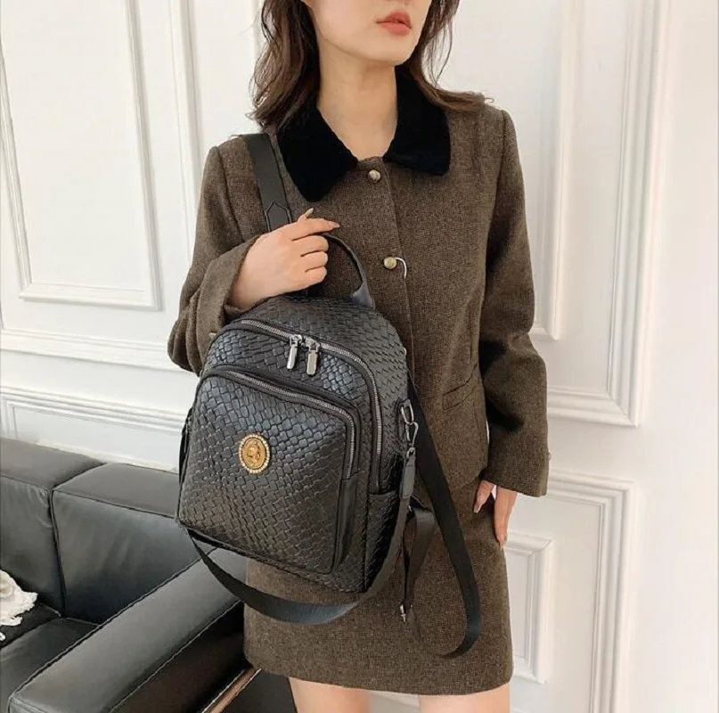 Korean New Fashion Luxury Women's Soft Leather Backpack High Capacity Travel Shoulder Bags School Bag Ladies Casual Backpacks
Korean New Fashion Luxury Women's Soft Leather Backpack High Capacity Travel Shoulder Bags School Bag Ladies Casual Backpacks