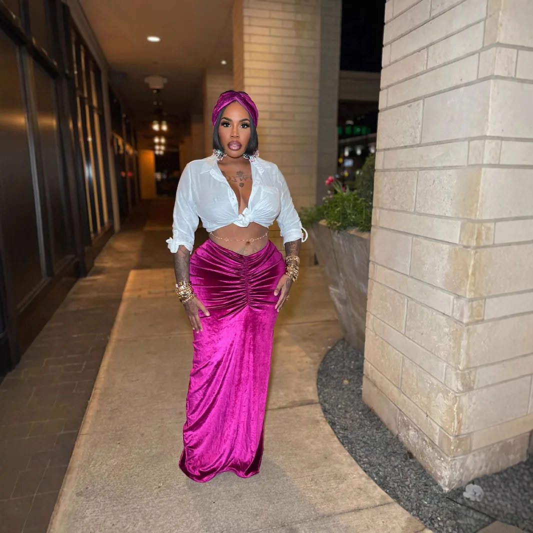 Women Luxurious Velvet Midi Skirt Elegant Ruched Women's Fashion Prom Sexy party Bandage One Piece Bottoms Summer
Women Luxurious Velvet Midi Skirt Elegant Ruched Women's Fashion Prom Sexy party Bandage One Piece Bottoms Summer