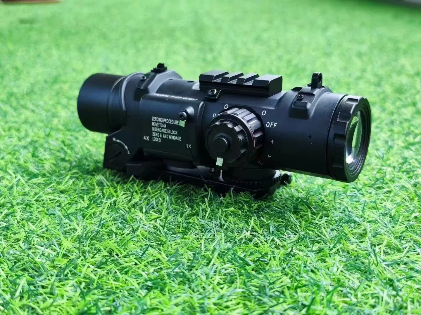 Riflescope 1x/4x Fixed Dual Purpose Scope With Mini Red Dot Sight Scope Hunting Scopes for Airsoft Air Guns
Riflescope 1x/4x Fixed Dual Purpose Scope With Mini Red Dot Sight Scope Hunting Scopes for Airsoft Air Guns