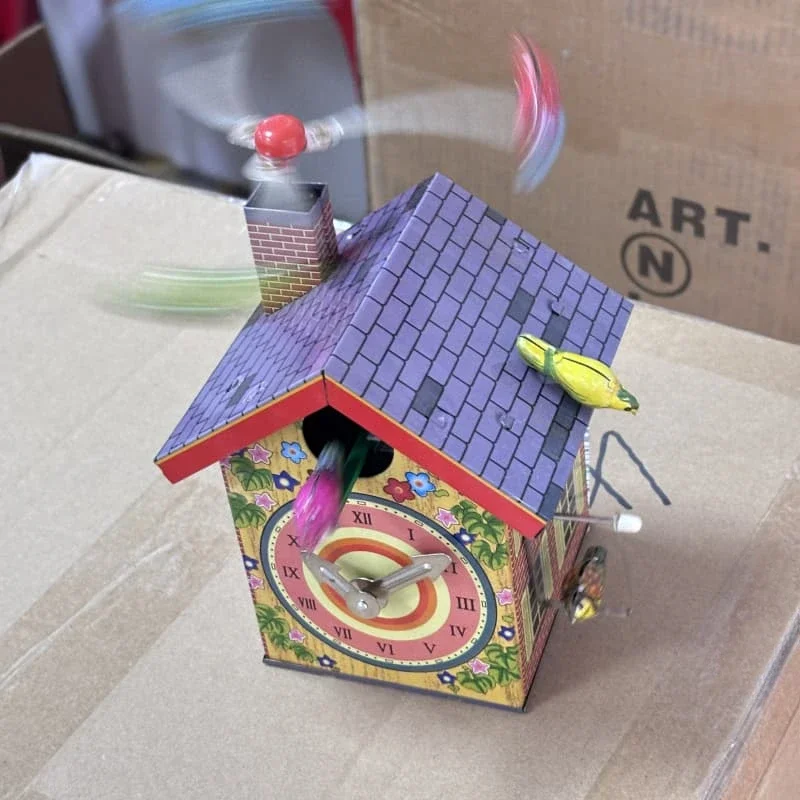 Adult Collection Retro Wind up toy Metal Tin rotating bird alarm clock bird house Clockwork toy model figures gift vintage toys
Adult Collection Retro Wind up toy Metal Tin rotating bird alarm clock bird house Clockwork toy model figures gift vintage toys