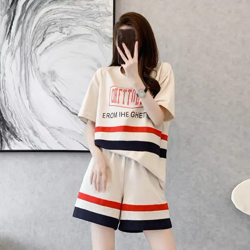 Summer Two-piece Suit Women Clothing Casual Korean Printing Letter O-neck Athleisure Fashion Short Sets Female All-match Shorts
Summer Two-piece Suit Women Clothing Casual Korean Printing Letter O-neck Athleisure Fashion Short Sets Female All-match Shorts