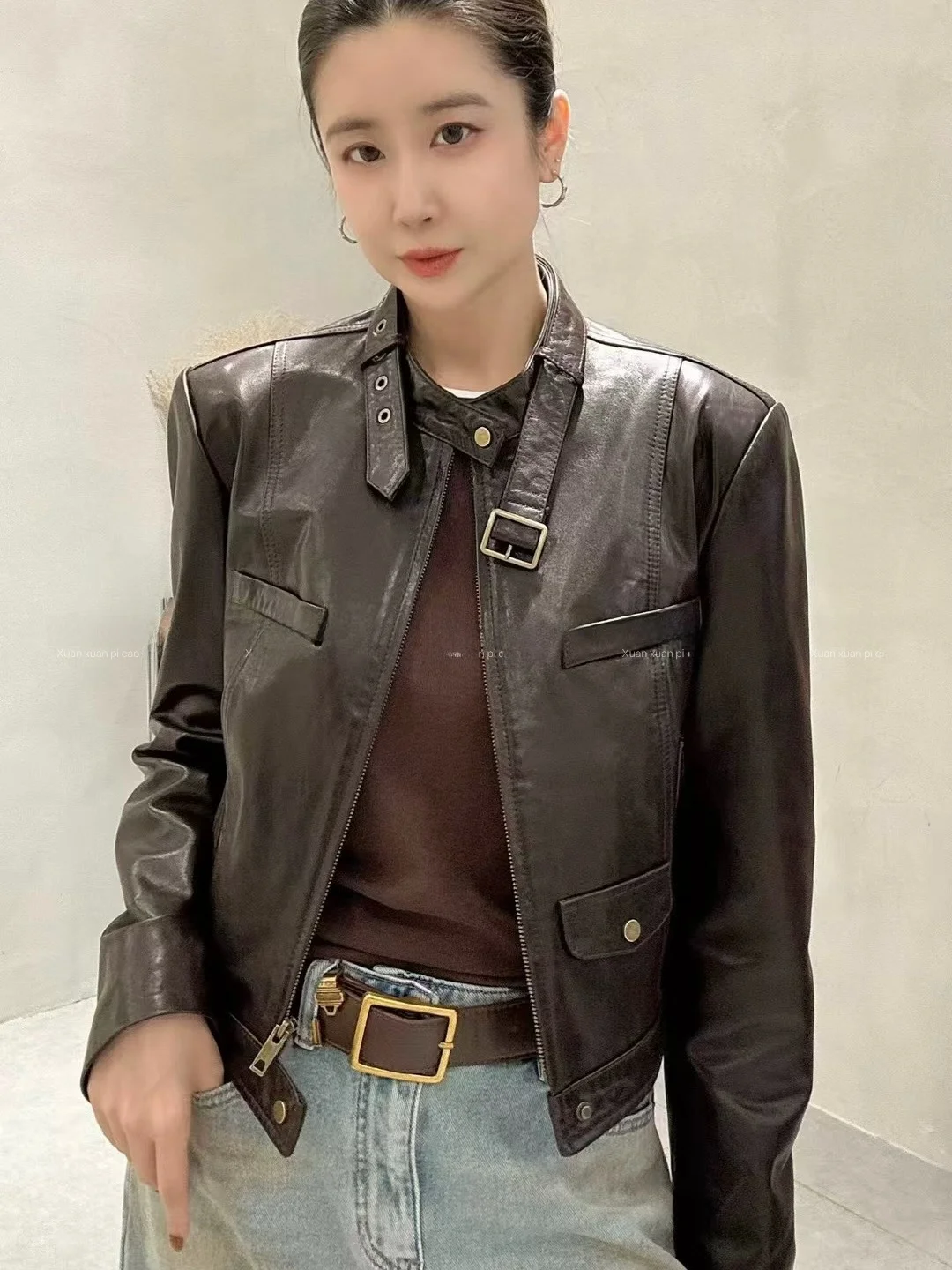 Ning 2026 New Style Women's Leather Jacket Sheepskin Coat Luxury Feel Long Sleeve Zipper Closure Regular Length
Ning 2026 New Style Women's Leather Jacket Sheepskin Coat Luxury Feel Long Sleeve Zipper Closure Regular Length