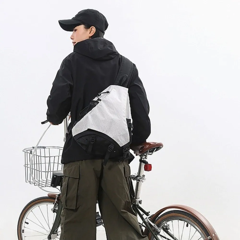 Waterproof Outdoor Sports Chest Bag Adjustable Japanese Style Nylon Crossbody Bag Large Capacity Commuting Men's Shoulder Bag
Waterproof Outdoor Sports Chest Bag Adjustable Japanese Style Nylon Crossbody Bag Large Capacity Commuting Men's Shoulder Bag