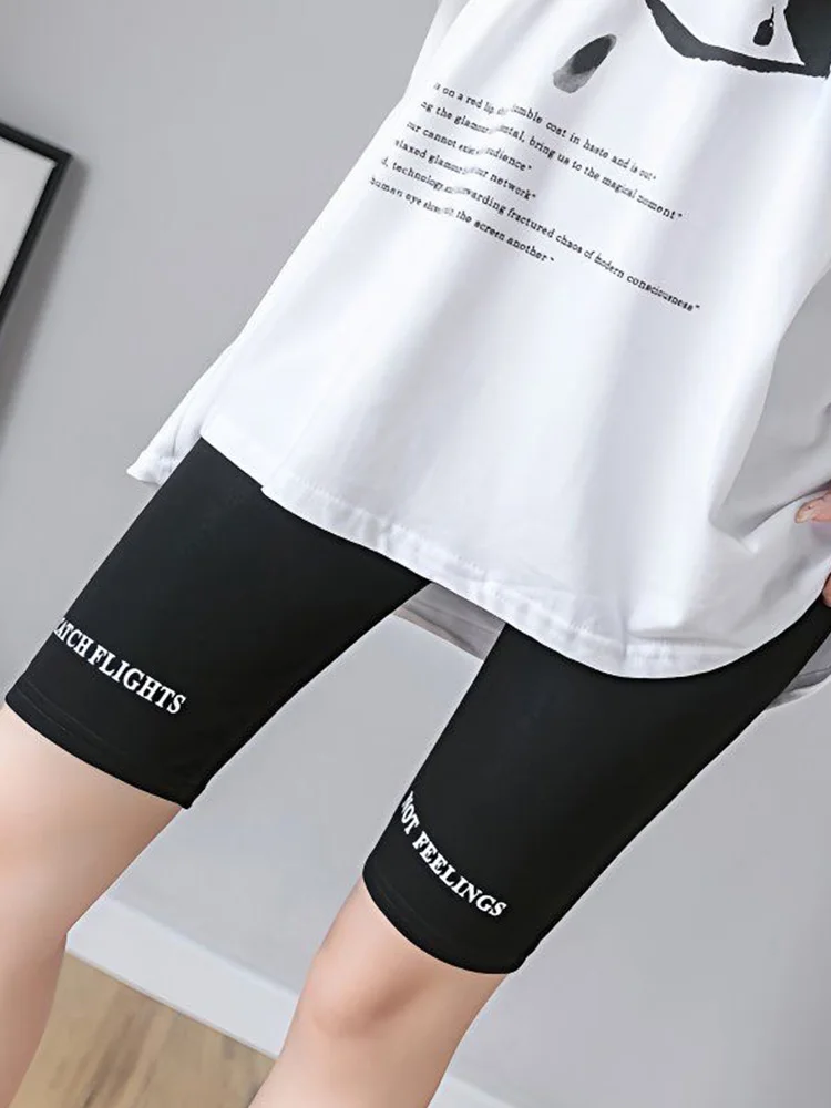 Letter printed five quarter pants for women, tight fitting base, bodybuilding, outerwear, cycling sports shorts
Letter printed five quarter pants for women, tight fitting base, bodybuilding, outerwear, cycling sports shorts