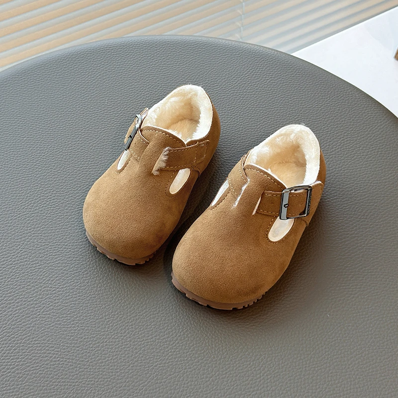 Children Flat Shoes Suede Kids Moccasins Non-slip Soft Sole Brand New Boys Girls Leather Shoes Warm Retro Trendy Cotton Shoes
Children Flat Shoes Suede Kids Moccasins Non-slip Soft Sole Brand New Boys Girls Leather Shoes Warm Retro Trendy Cotton Shoes