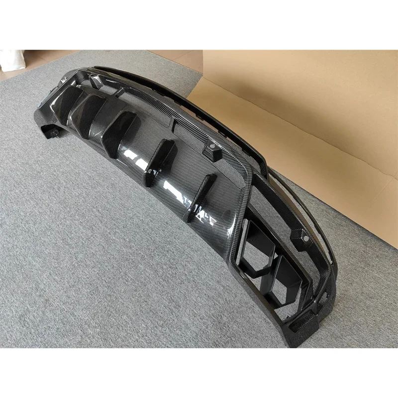 High Quality M-Style Carbon Fiber Rear Diffuser & Bumper Body Kit
High Quality M-Style Carbon Fiber Rear Diffuser & Bumper Body Kit