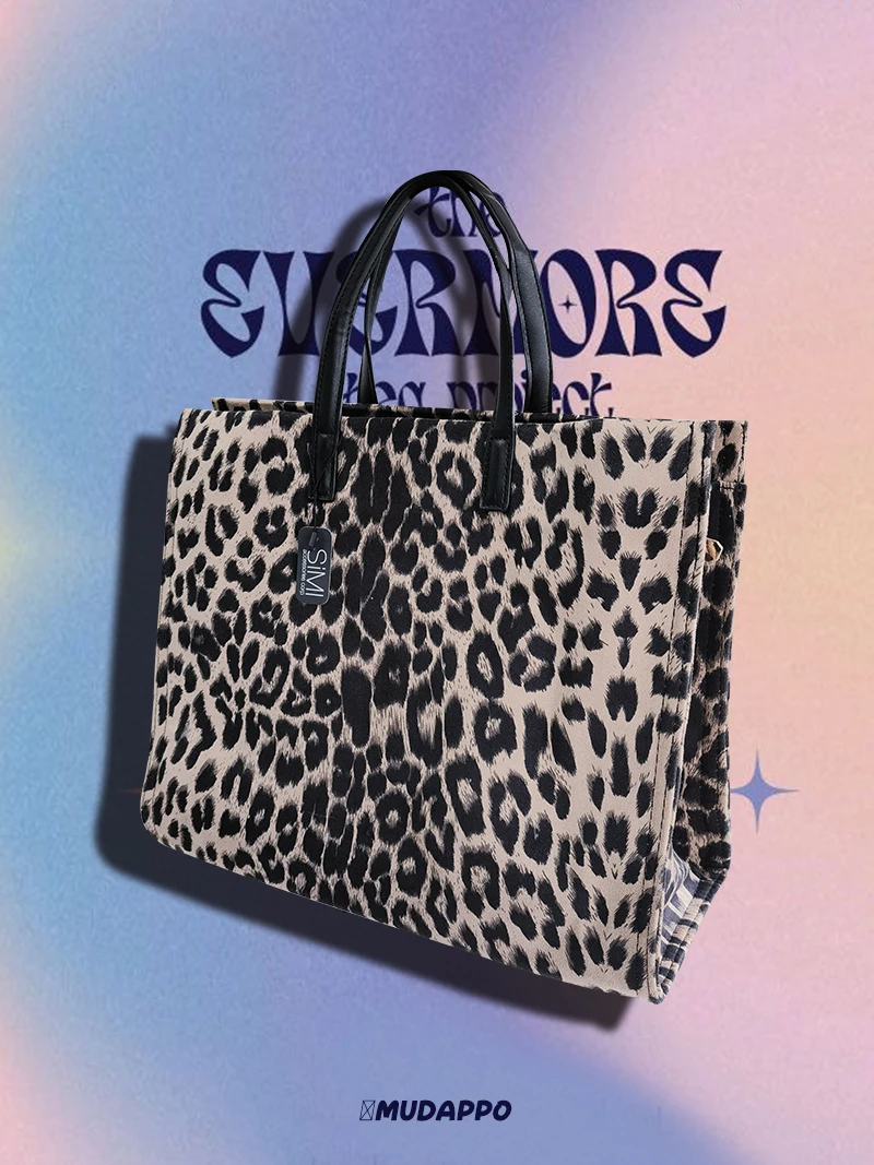 High Capacity Tote Bag Spot Pattern Street Style Harajuku Crossbody Bag for Men And Women Daily Use Animal Print Bag
High Capacity Tote Bag Spot Pattern Street Style Harajuku Crossbody Bag for Men And Women Daily Use Animal Print Bag
