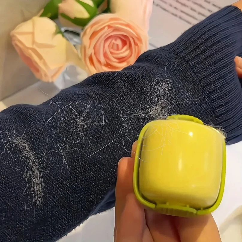 2pcs Washable Lint Roller Pet Hair Remover for Clothes/Sofa/Bed Reusable Sticky Roller for Cat&Dog Owners Portable Cleaning Tool
2pcs Washable Lint Roller Pet Hair Remover for Clothes/Sofa/Bed Reusable Sticky Roller for Cat&Dog Owners Portable Cleaning Tool