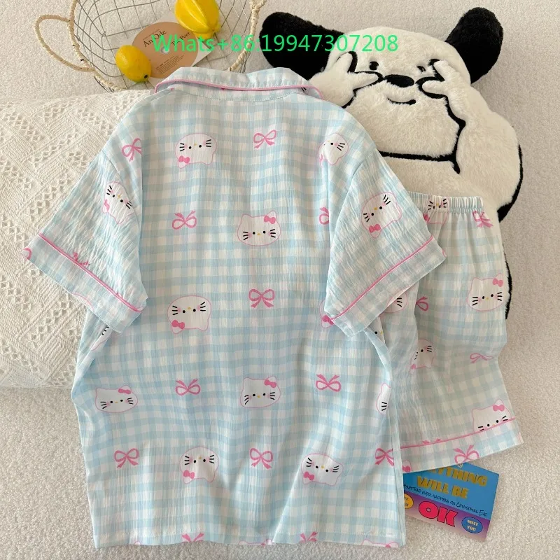 Новые небесно-голубые милые пижамы Hello Kitty, хлопковый комплект из двух предметов, шорты с короткими рукавами, удобная хлопковая одежда Hello Kitty для дома
Новые небесно-голубые милые пижамы Hello Kitty, хлопковый комплект из двух предметов, шорты с короткими рукавами, удобная хлопковая одежда Hello Kitty для дома