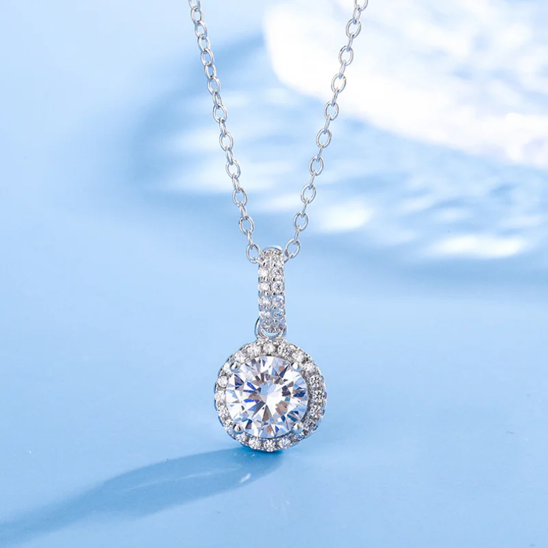 Platinum PT9501 Karat Moissanite round Necklace Summer Women's High-Grade Diamond Pendant Ornaments
Platinum PT9501 Karat Moissanite round Necklace Summer Women's High-Grade Diamond Pendant Ornaments