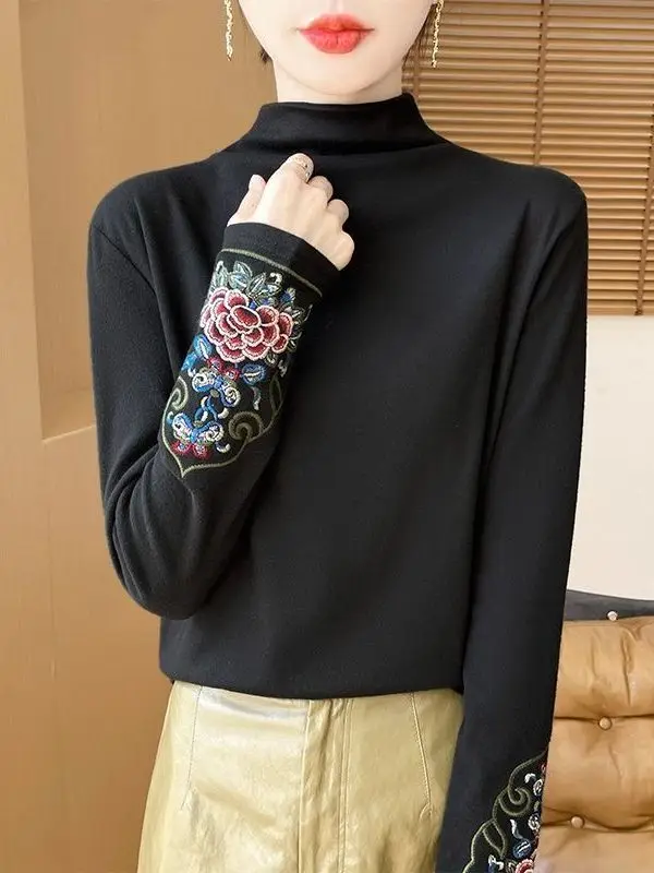 Versatile Mid-Layer Long Sleeve Half-High Collar Women's T-Shirt Ethnic Style Chinese Traditional Embroidery Design Winter Coat
Versatile Mid-Layer Long Sleeve Half-High Collar Women's T-Shirt Ethnic Style Chinese Traditional Embroidery Design Winter Coat