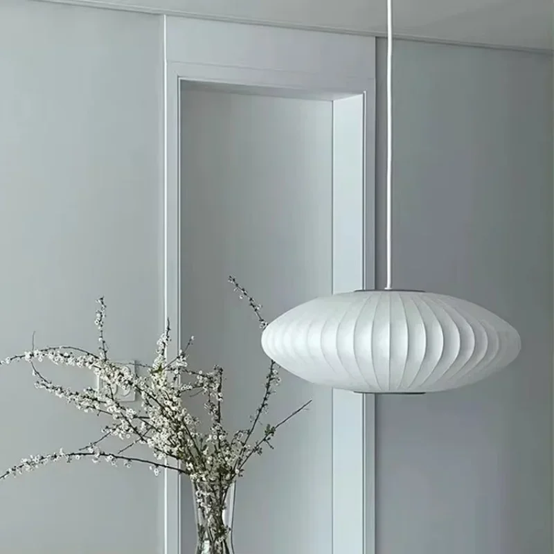 New Japanese Style Silk Lamp Minimalist Artistic Conception Home Decoration Living Room Bedroom Single Head Lantern Chandeliers
New Japanese Style Silk Lamp Minimalist Artistic Conception Home Decoration Living Room Bedroom Single Head Lantern Chandeliers