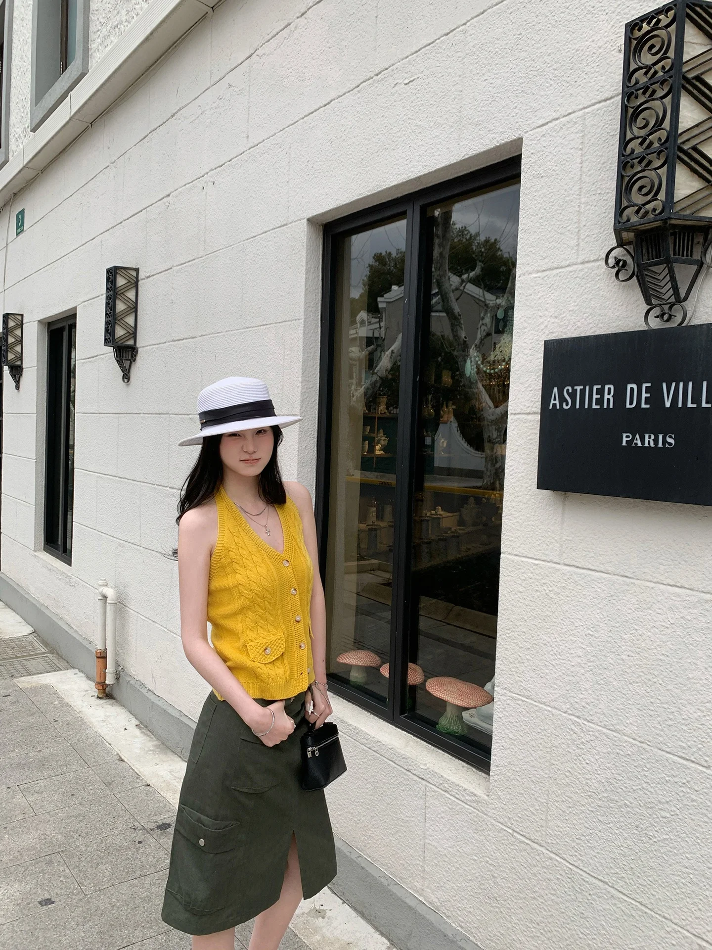 Anneshop Korean Style Slimming V-Neck Strapless Vest Women's Design Sensual Backless Pure Desire Sleeveless Tank Top
Anneshop Korean Style Slimming V-Neck Strapless Vest Women's Design Sensual Backless Pure Desire Sleeveless Tank Top