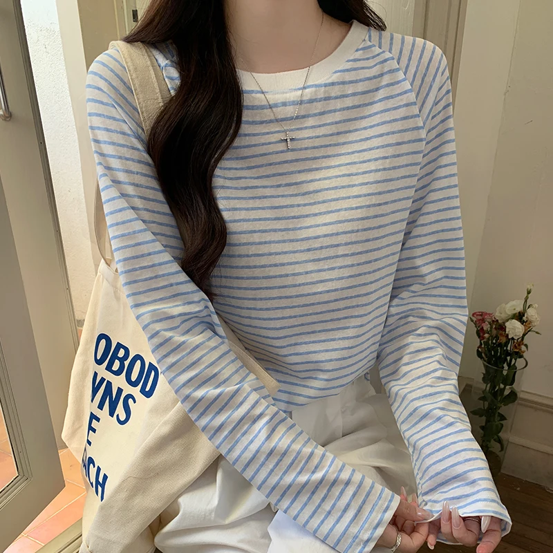 Vintage Striped Long Sleeve T-shirt Women Autumn New O-Neck Soft Tee Shirt Casual Streetwear Sweet Y2k T-shirts
Vintage Striped Long Sleeve T-shirt Women Autumn New O-Neck Soft Tee Shirt Casual Streetwear Sweet Y2k T-shirts