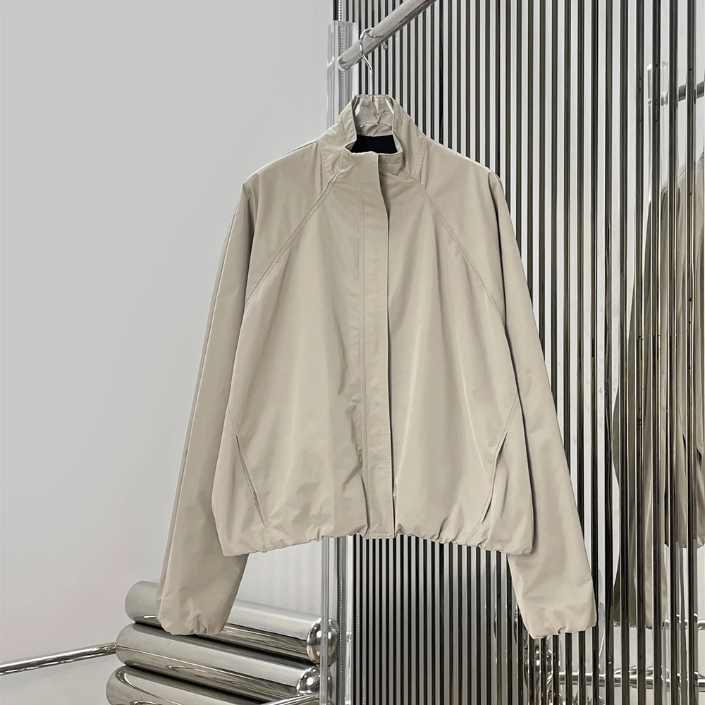 Women's Minimalist Stand Collar Cropped Jacket 2026 New Solid Color Loose Long Sleeve Windbreaker Casual Streetwear Outerwear
Women's Minimalist Stand Collar Cropped Jacket 2026 New Solid Color Loose Long Sleeve Windbreaker Casual Streetwear Outerwear
