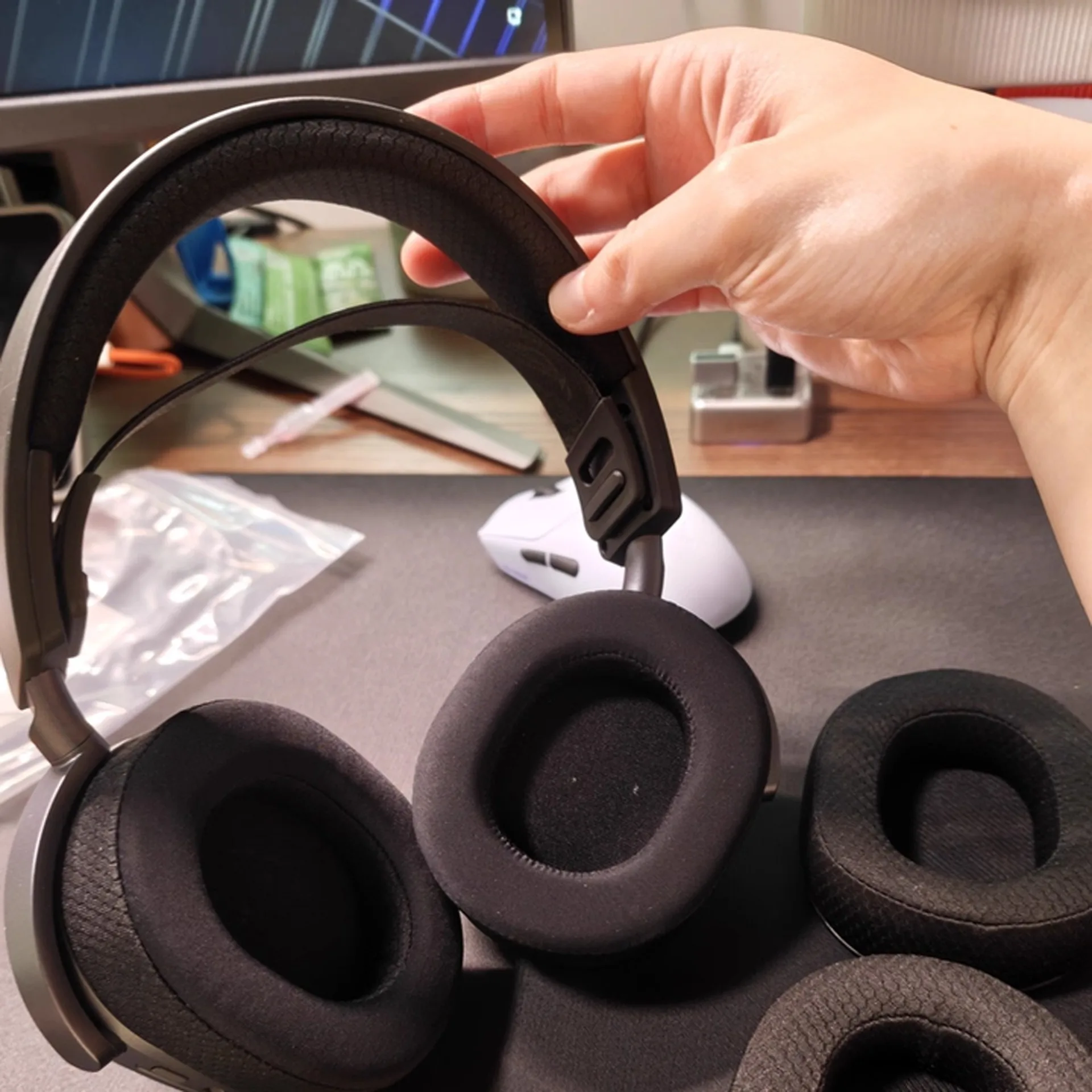 MOUDUNG Replacement Protein skin/Mesh/Ice gel/velvet Ear Pads With buckle for ASUS ROG Pelta Headphones Earmuff Repair Parts .
MOUDUNG Replacement Protein skin/Mesh/Ice gel/velvet Ear Pads With buckle for ASUS ROG Pelta Headphones Earmuff Repair Parts .