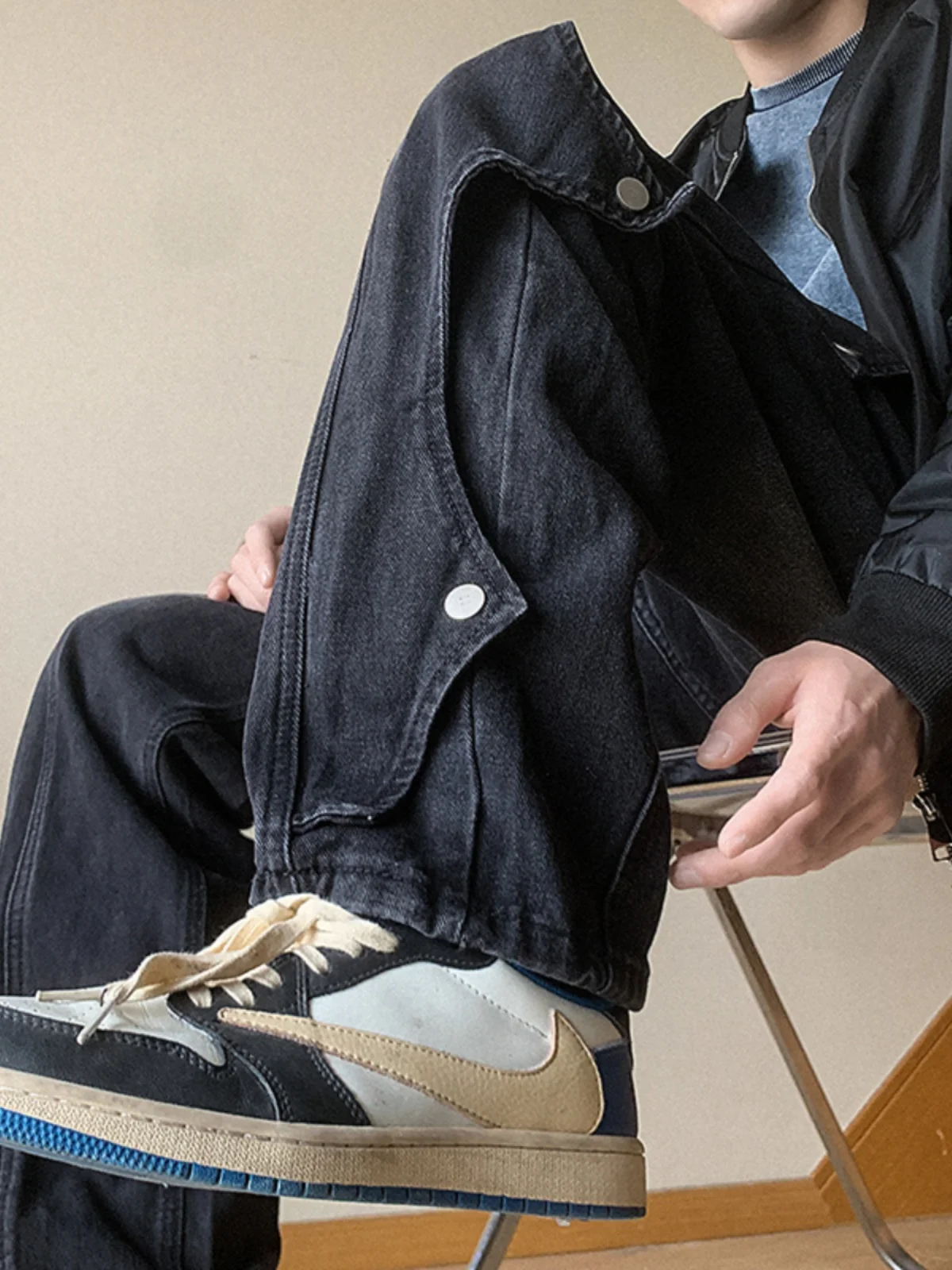 Loose Straight Leg Men's Jeans American High Street Sle Casual Pants Faionable Brand Workwear Long Trousers Youthful Energy
Loose Straight Leg Men's Jeans American High Street Sle Casual Pants Faionable Brand Workwear Long Trousers Youthful Energy