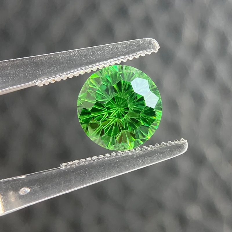 YinZheng Green CZ AAAAA Grade Round Shape Firework Cutting Cubic Zirconia Synthetic Zircon Stone For Jewelry Making
YinZheng Green CZ AAAAA Grade Round Shape Firework Cutting Cubic Zirconia Synthetic Zircon Stone For Jewelry Making
