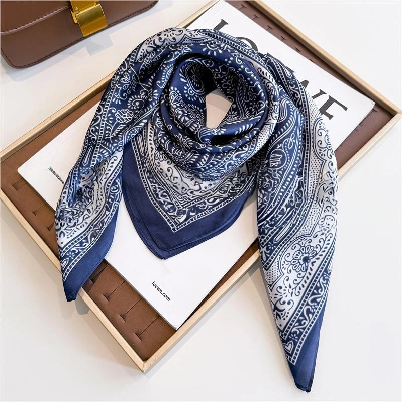 Retro Style Small Square Silk Scarf Unisex Shirt Neck Protection Lightweight Shawl Fashionable Accessory for Men And Women
Retro Style Small Square Silk Scarf Unisex Shirt Neck Protection Lightweight Shawl Fashionable Accessory for Men And Women