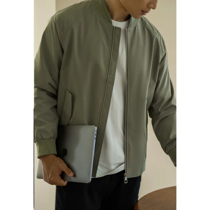 High quality spring and autumn men's versatile stand-up collar bomber jacket
High quality spring and autumn men's versatile stand-up collar bomber jacket