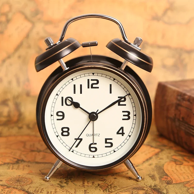 4 inch Retro Metal Alarm Clock Simple Bedside Luminous Alarm Clock Student Morning Gets up Vintage Table Clock
4 inch Retro Metal Alarm Clock Simple Bedside Luminous Alarm Clock Student Morning Gets up Vintage Table Clock