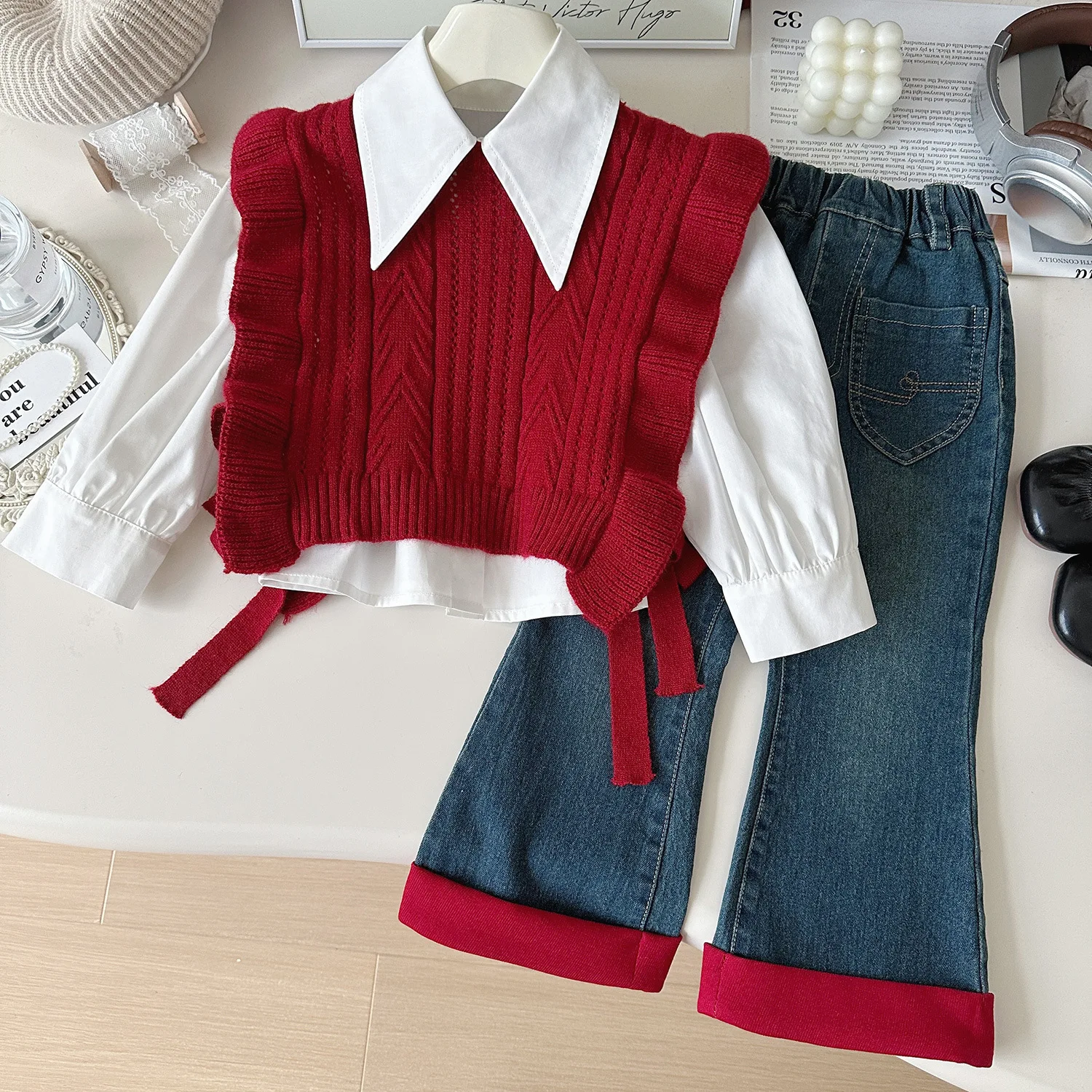 2025 Autumn Kids Girls Knitted Vest Set with Long Sleeve Shirt & Jeans - Korean Style 3-Piece Outfit for Toddler Ages 1-8 Years
2025 Autumn Kids Girls Knitted Vest Set with Long Sleeve Shirt & Jeans - Korean Style 3-Piece Outfit for Toddler Ages 1-8 Years