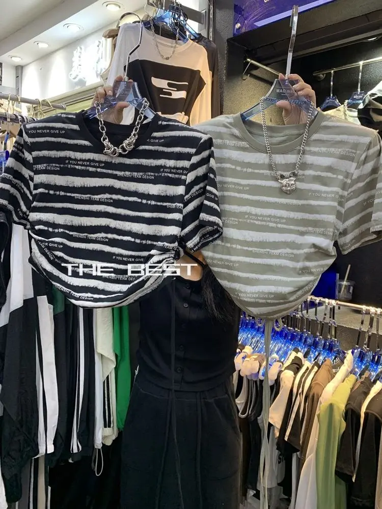 Wholesale Hot Sweet O Neck Striped Tops Shoulder Pads Slim Shirt Women Summer Tee Shirts Short Sleeve Printed Y2K Short Top
Wholesale Hot Sweet O Neck Striped Tops Shoulder Pads Slim Shirt Women Summer Tee Shirts Short Sleeve Printed Y2K Short Top