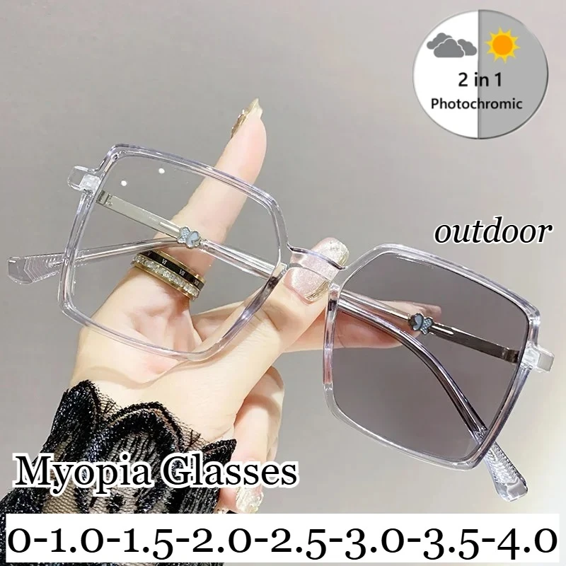 Photochromic Three-dimensional Butterfly Myopia Glasses Trendy Square Near Sight Glasses Anti Blue Light Color Changing Eyewear
Photochromic Three-dimensional Butterfly Myopia Glasses Trendy Square Near Sight Glasses Anti Blue Light Color Changing Eyewear