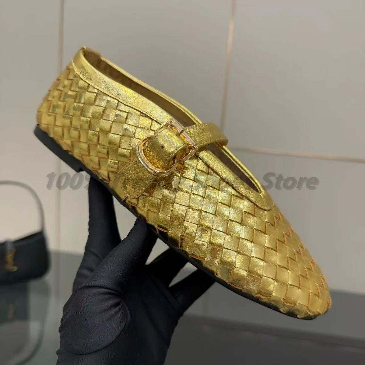 New Hand Woven Leather Flat Shoes with Buckle for Women Mary Jane Super Soft and Comfortable Flat Ballet Shoes Foreign Trade
New Hand Woven Leather Flat Shoes with Buckle for Women Mary Jane Super Soft and Comfortable Flat Ballet Shoes Foreign Trade
