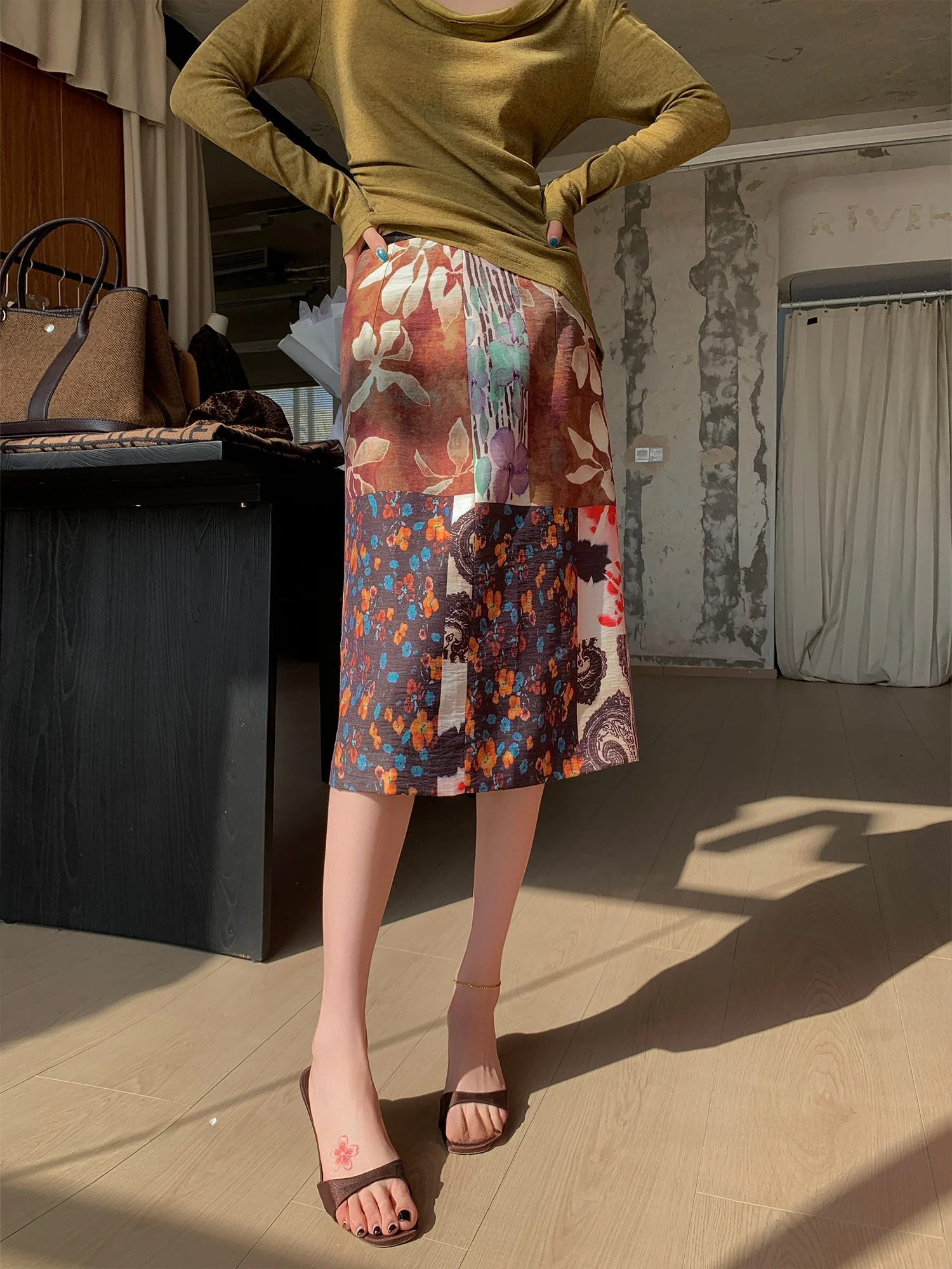 Новая женская юбка Dongni3 весна-лето: приталенная, прямого кроя, из льна с принтом, повседневная, со средней талией
Новая женская юбка Dongni3 весна-лето: приталенная, прямого кроя, из льна с принтом, повседневная, со средней талией