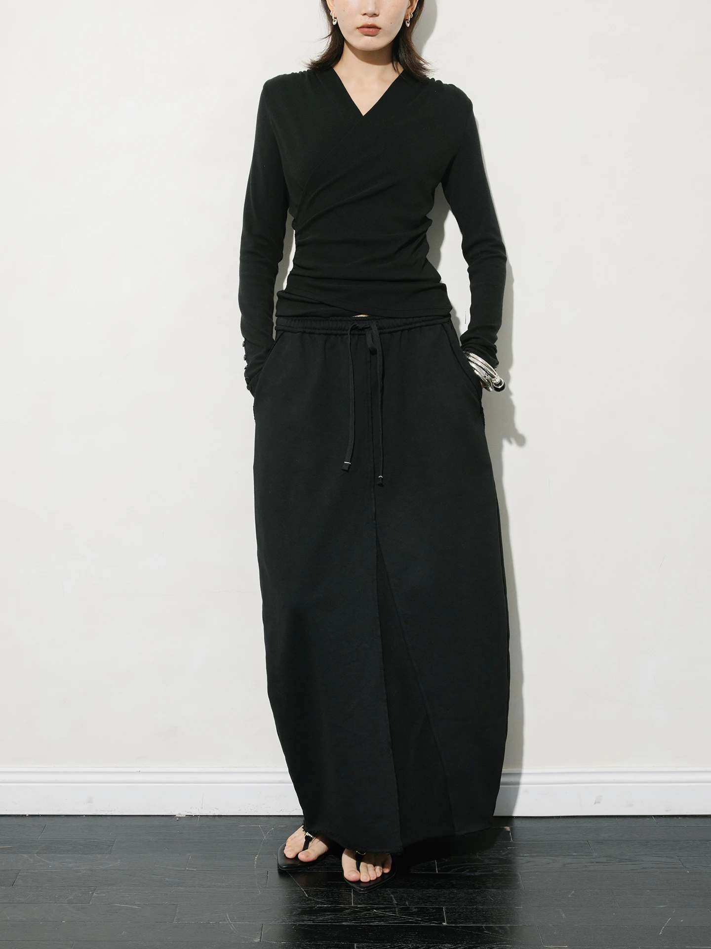 Loose Elastic Waist Sweatirt Material Wide ape f Skirt Pure Cotton Casual Simple Split Balloon Skirt Autumn Winter
Loose Elastic Waist Sweatirt Material Wide ape f Skirt Pure Cotton Casual Simple Split Balloon Skirt Autumn Winter