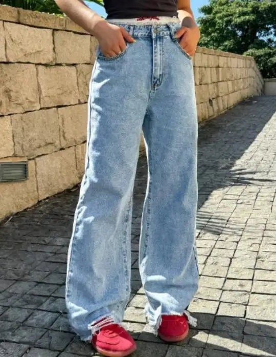 Women's high waisted loose straight leg denim wide leg pants for spring and summer 2026 new women's fashion trend street
Women's high waisted loose straight leg denim wide leg pants for spring and summer 2026 new women's fashion trend street