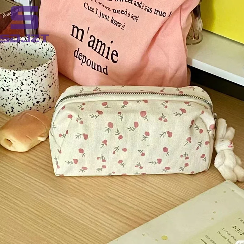 Cartoon Floral Printing Pen Bag For Women Grils Large Capacity Stationery Bag Pencil Case Multifunctional Stationery Organizer
Cartoon Floral Printing Pen Bag For Women Grils Large Capacity Stationery Bag Pencil Case Multifunctional Stationery Organizer