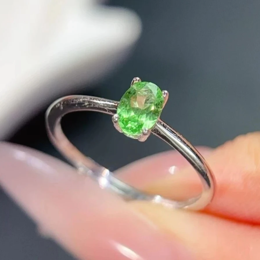 Simple 925 Silver Natural Tsavorite Ring 4x6mm Certified Fine Tsavorite Engagement Ring Silver Jewelry for Women
Simple 925 Silver Natural Tsavorite Ring 4x6mm Certified Fine Tsavorite Engagement Ring Silver Jewelry for Women