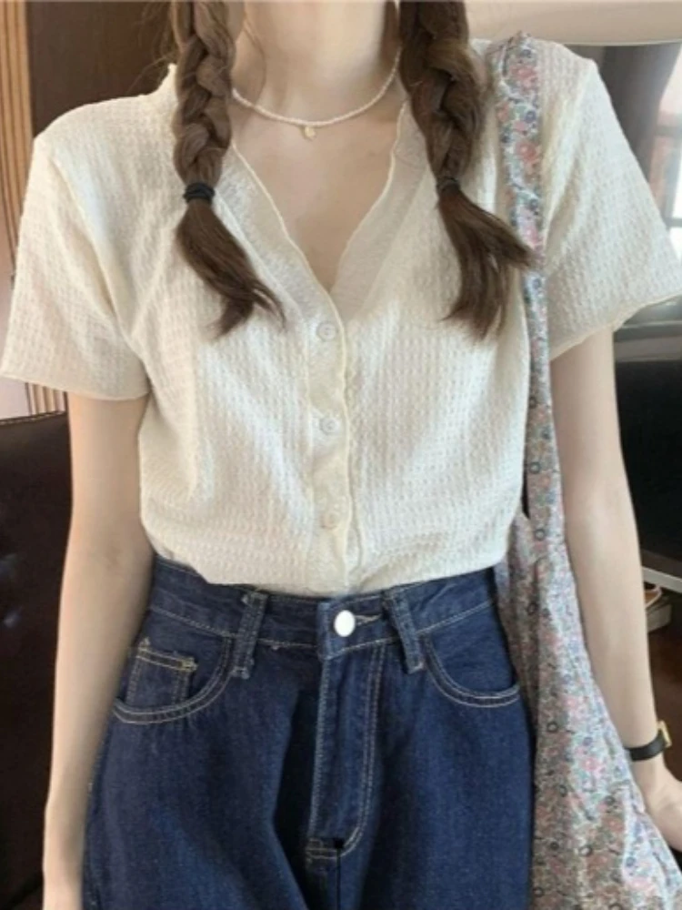 New Women Summer Korean Style Shirt with V-neck Slimming Short and Gentle Style Short Sleeved Top for Women Blouses Womens Tops
New Women Summer Korean Style Shirt with V-neck Slimming Short and Gentle Style Short Sleeved Top for Women Blouses Womens Tops