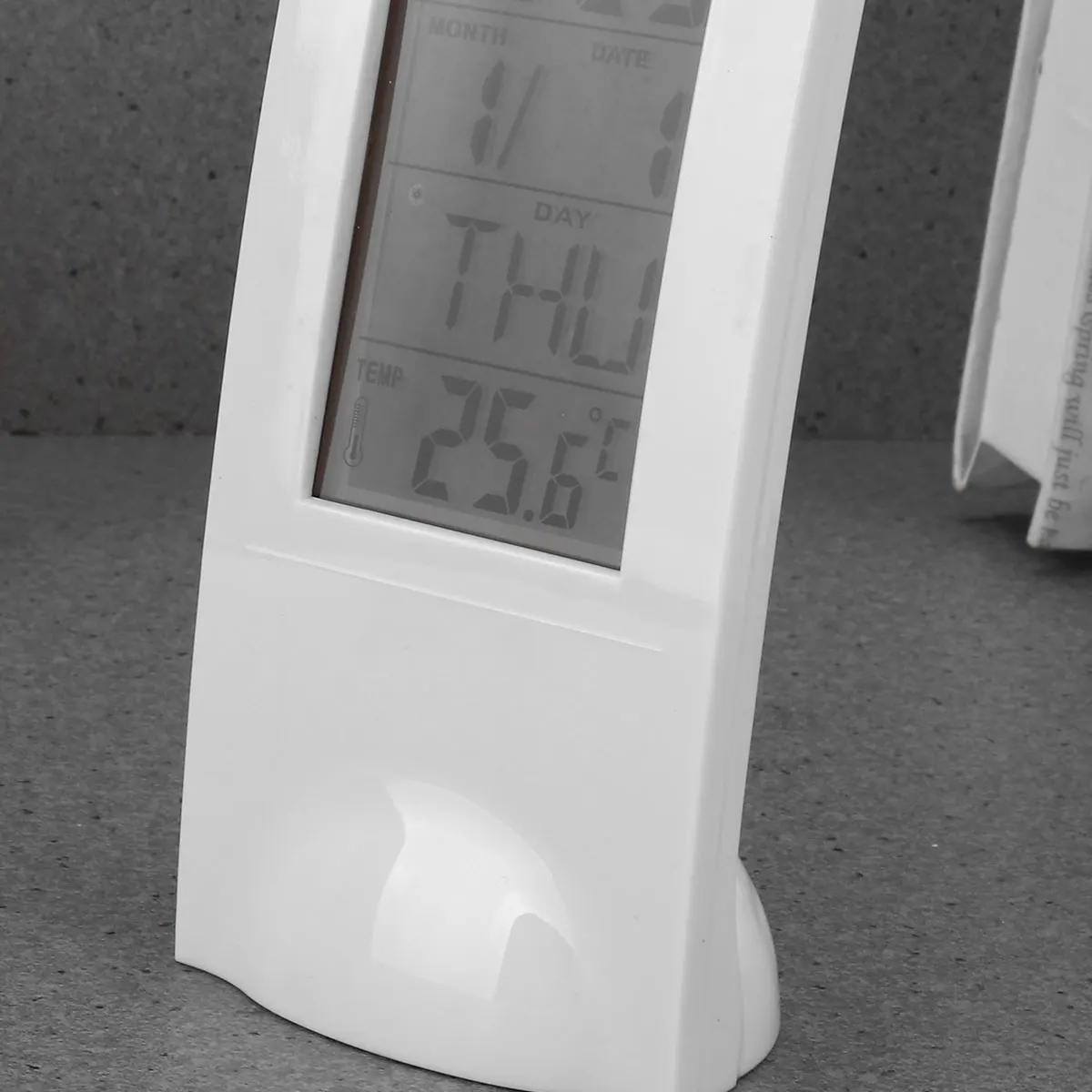 Digital Alarm Clock Large Screen Clear Temperature Gauge Clock Calendar Function Snooze Ambient Electronic Multifunction
Digital Alarm Clock Large Screen Clear Temperature Gauge Clock Calendar Function Snooze Ambient Electronic Multifunction