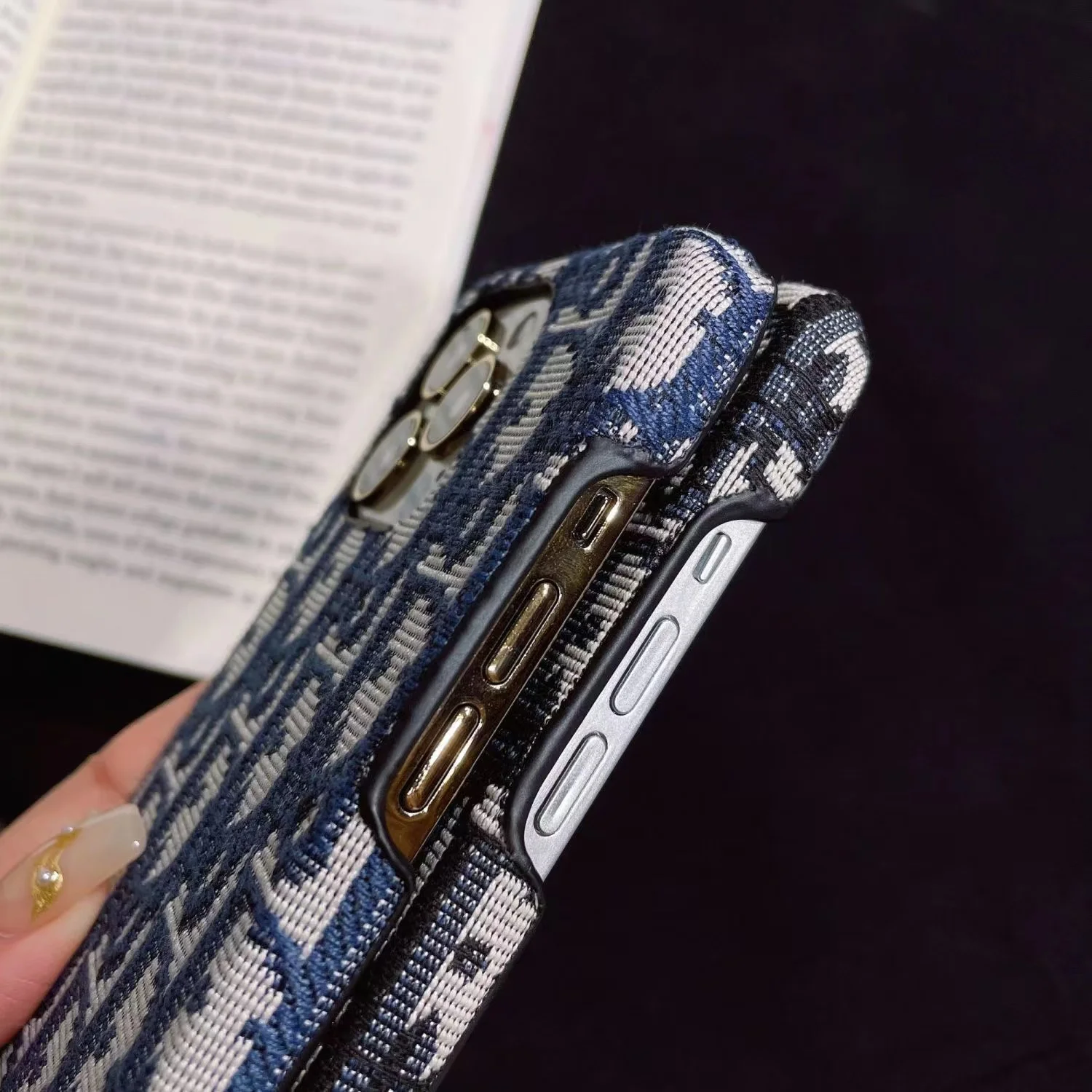 phone case for iPhone 16 15 pro max luxury phone case cover for iPhone 14 17 pro max
phone case for iPhone 16 15 pro max luxury phone case cover for iPhone 14 17 pro max