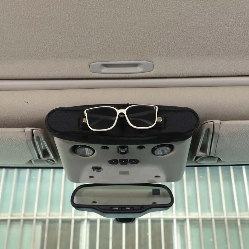 For Hummer H2 2003-2009 roof storage bag Car glasses box Storage bag Roof reading light Glasses hanging bag Auto parts 1pcs
For Hummer H2 2003-2009 roof storage bag Car glasses box Storage bag Roof reading light Glasses hanging bag Auto parts 1pcs